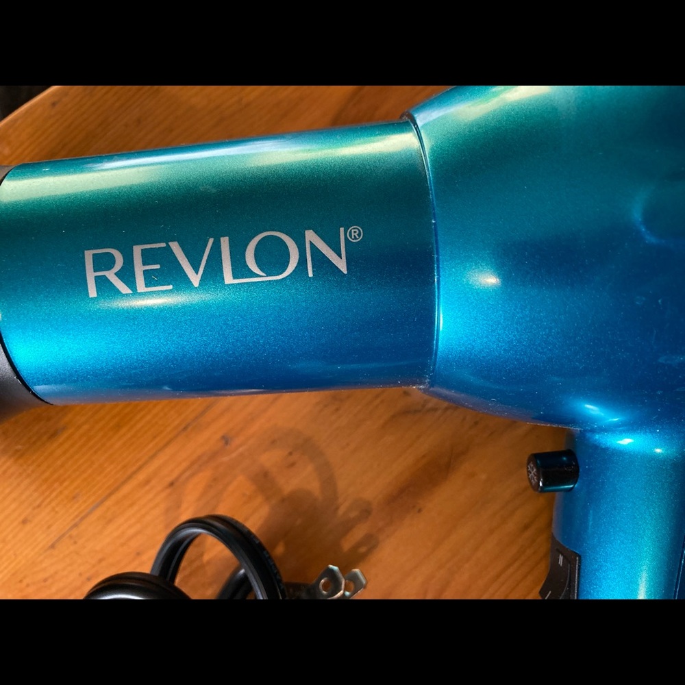 New Hair Dryer with Diffuser attachment